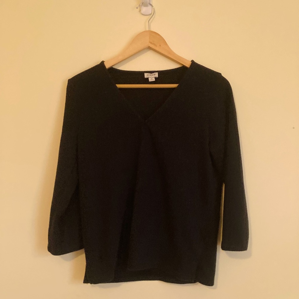 Women’s J. Crew Black Textured V Neck 3/4 Sleeve Tee
